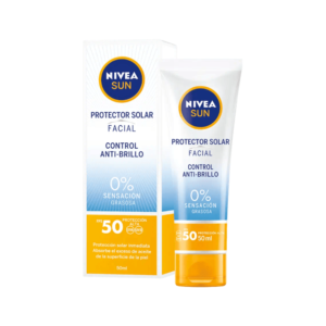 Nivea Protector Solar Facial Control Anti-Brillo sin Color